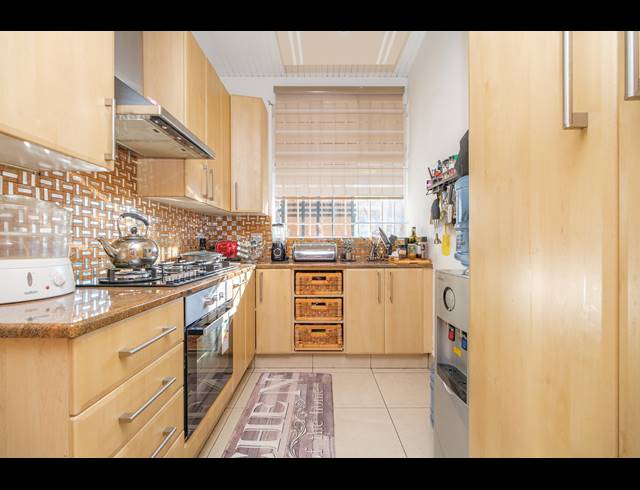 3 BEDROOM PENTHOUSE FOR SALE IN BLACKHEATH